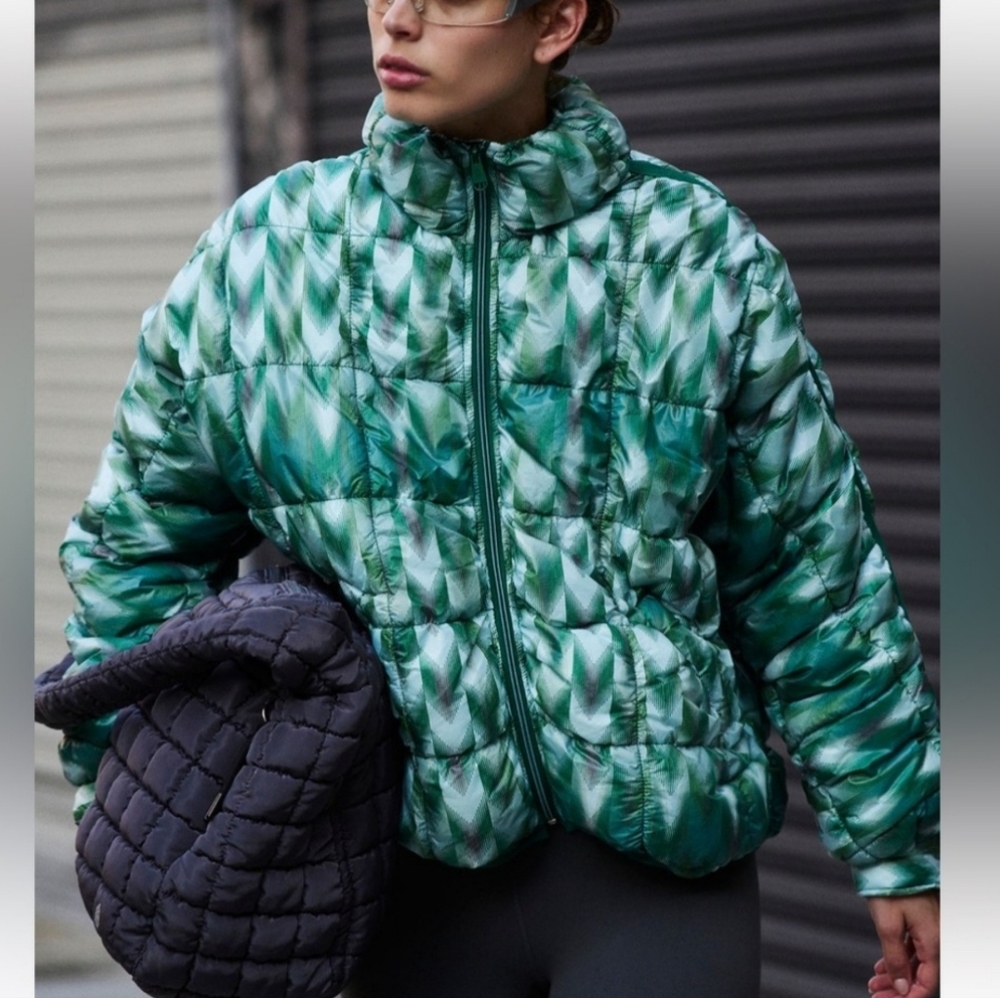 NWT Women's size XS FREE PEOPLE Packable Puffer Jacket